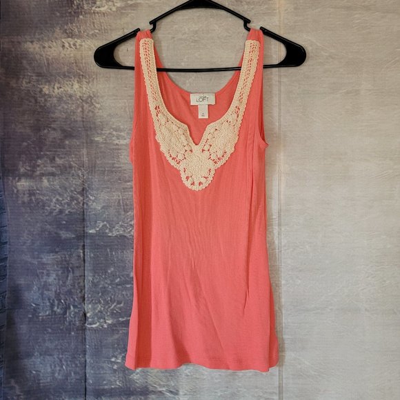 Ann Taylor Loft Tank Top Embroidered neck line peach - Picture 1 of 2